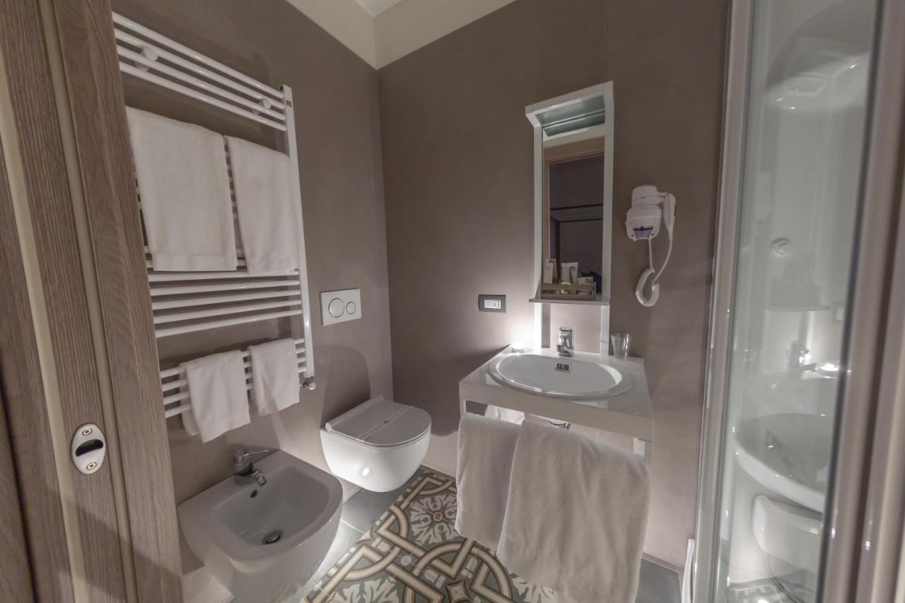 Meteoron Luxury Rooms มาเตรา ภายนอก รูปภาพ